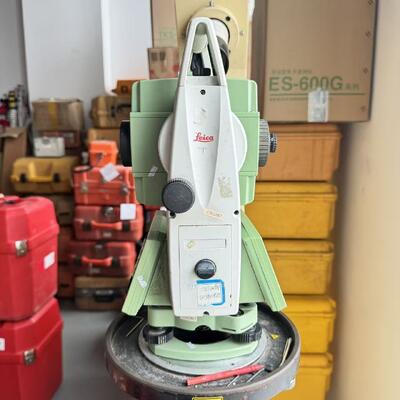 Used Leica TS09 Total Station with IP66 Dust and Water Resistance, 0.6s Coarse Measurement, and 1 Minimum Readout Precision Surveying Instrument