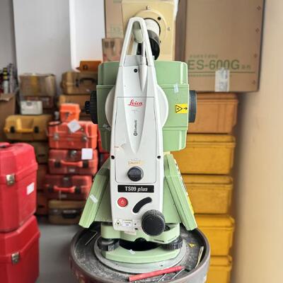 Used Leica TS09 Total Station with 1000m None Prism Distance IP66 Dust and Water Resistance and 1 Minimum Readout for Accurate Surveying