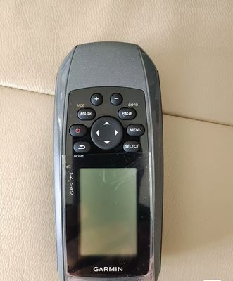 Garmin 73 manuseio GPS Fique conectado com GPS de mão 18 horas duração da bateria 2 baterias AA não incluídas