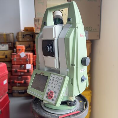 Estação total Leica usada TM50 IP66 classificada sem refletor Leica Total Station com 1G de memória para pesquisa ao ar livre